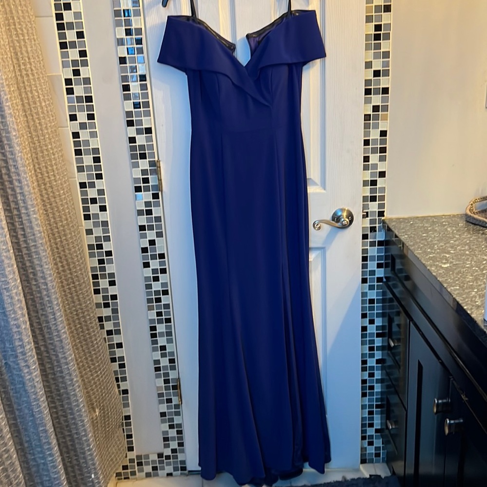 Perfect for wedding guest or prom